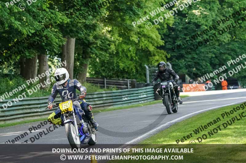 cadwell no limits trackday;cadwell park;cadwell park photographs;cadwell trackday photographs;enduro digital images;event digital images;eventdigitalimages;no limits trackdays;peter wileman photography;racing digital images;trackday digital images;trackday photos